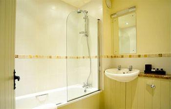 Coach & Horses Hotel Bourton-on-the-Water Bagian luar foto