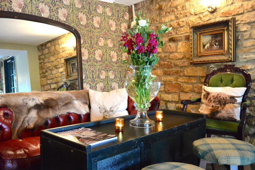 Coach & Horses Hotel Bourton-on-the-Water Ruang foto