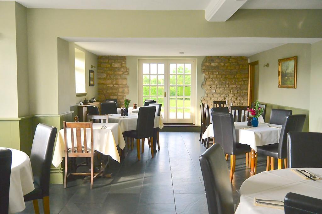 Coach & Horses Hotel Bourton-on-the-Water Ruang foto